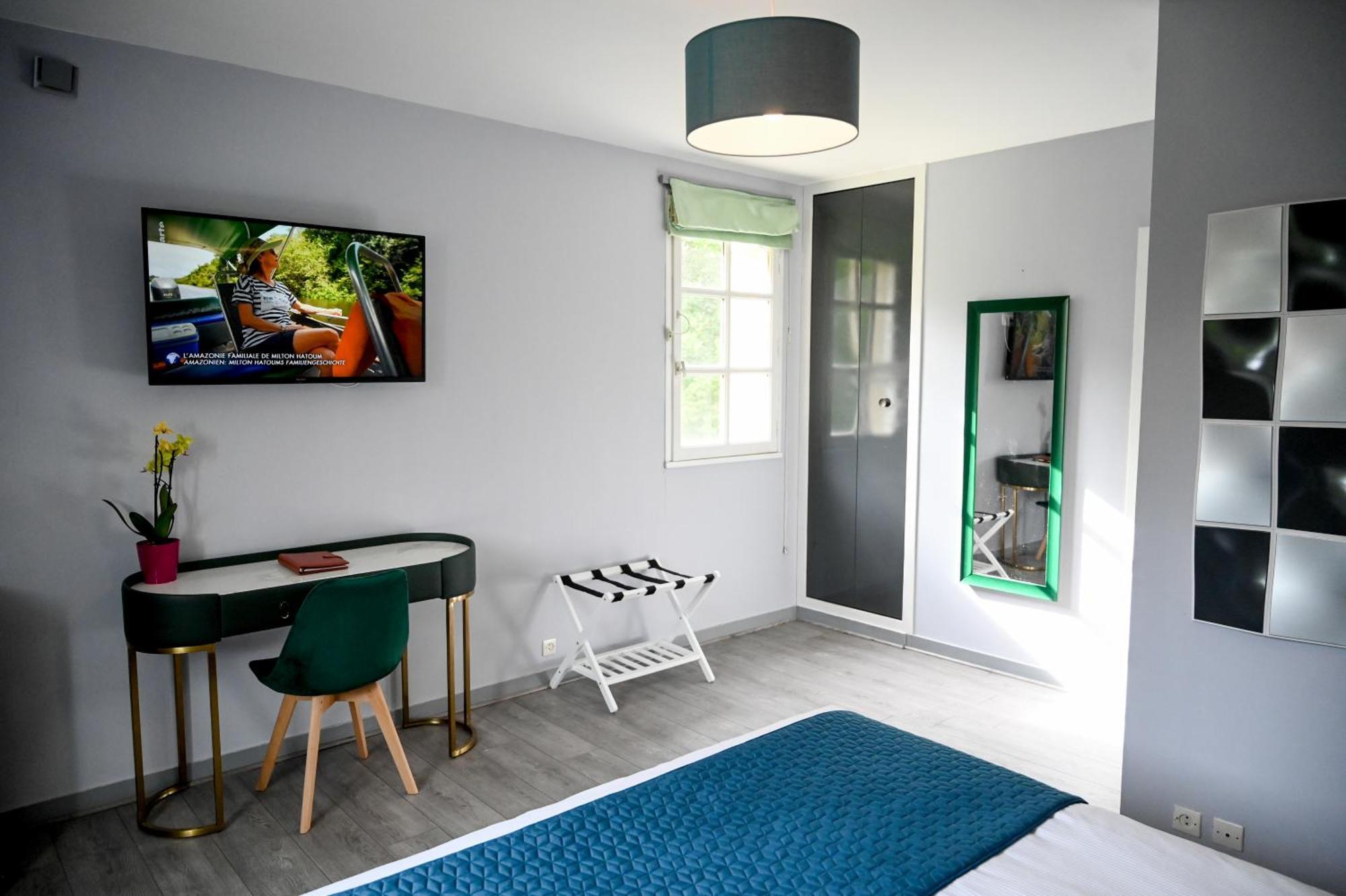 La Fontaine Dort Bed & Breakfast Tessy-sur-Vire Exterior photo