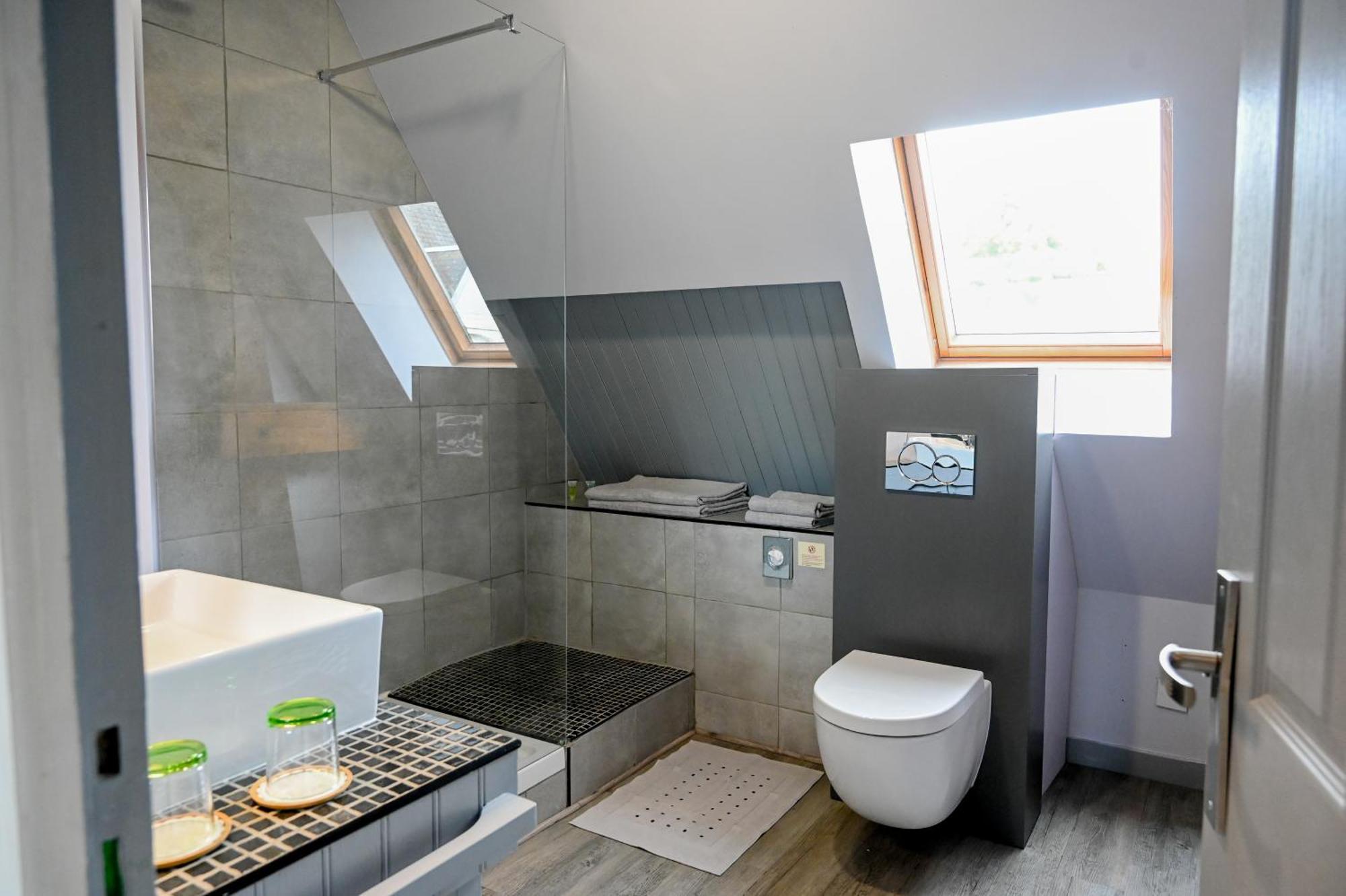 La Fontaine Dort Bed & Breakfast Tessy-sur-Vire Exterior photo